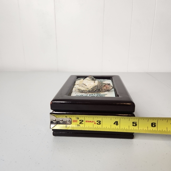 Vintage Mother Baby Wolves Gray Wolf Relief Wood Trinket Jewlery Box 90s 1990s - Picture 10 of 10
